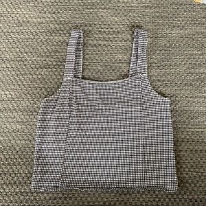 American Eagle black and white gingham top